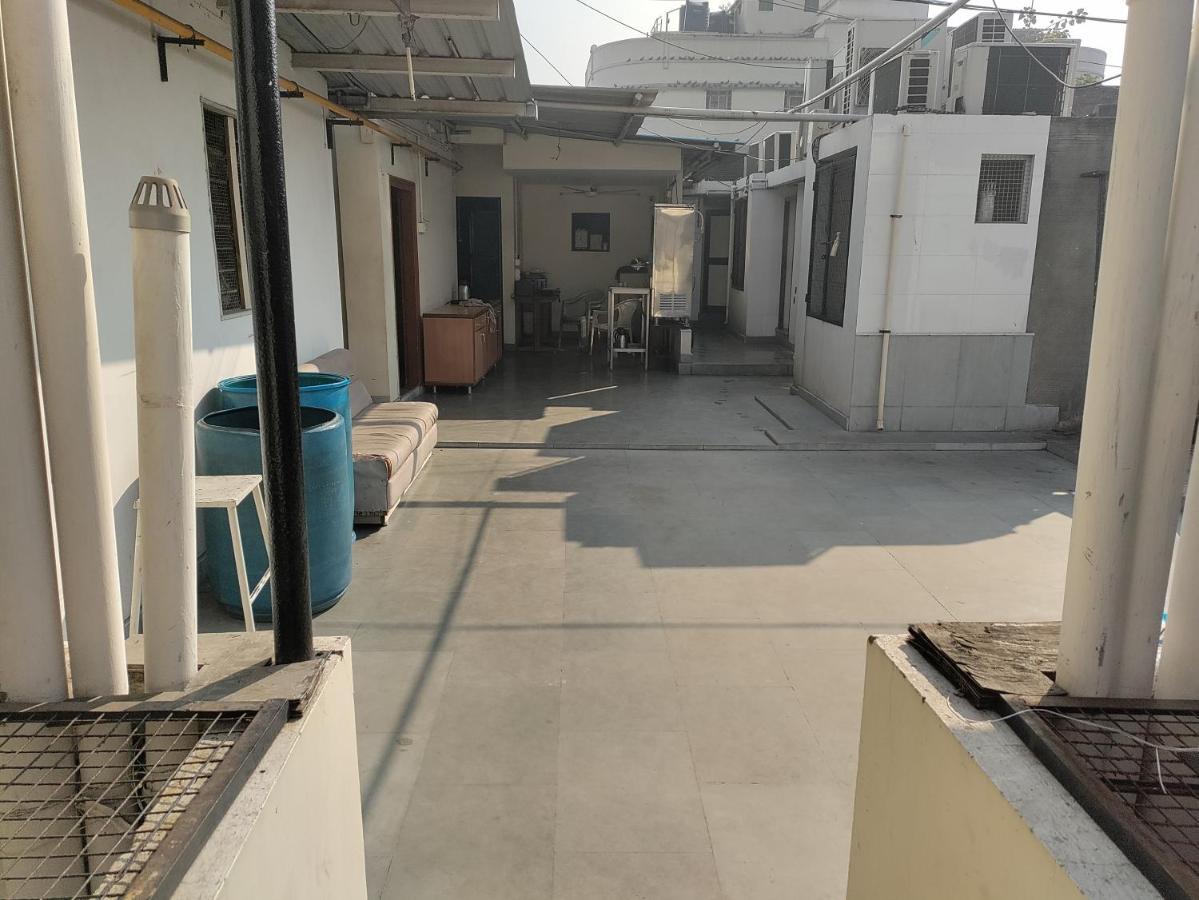 Hotel Good Night Ahmedabad Exterior photo