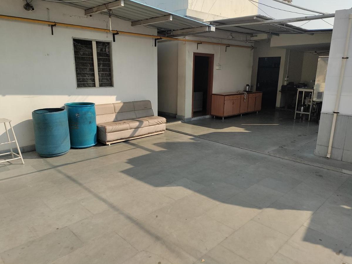 Hotel Good Night Ahmedabad Exterior photo