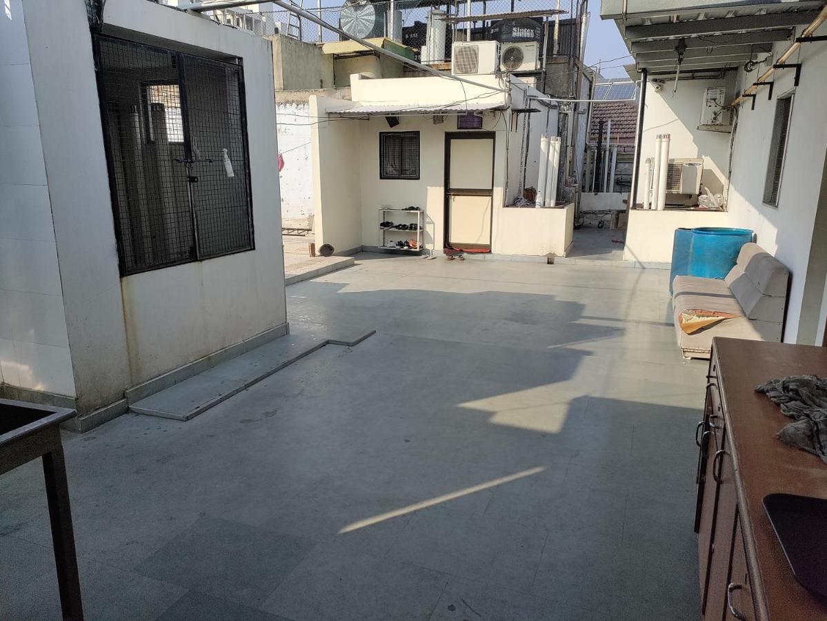 Hotel Good Night Ahmedabad Exterior photo