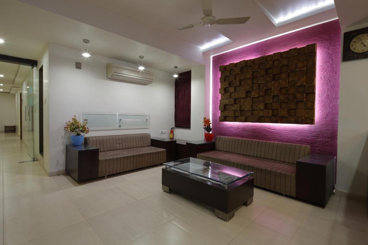 Hotel Good Night Ahmedabad Exterior photo