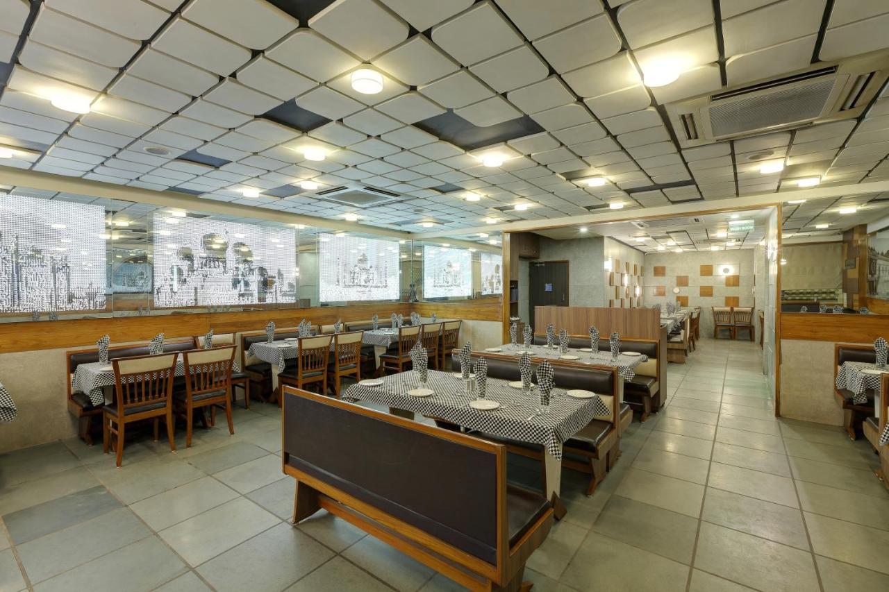 Hotel Good Night Ahmedabad Exterior photo