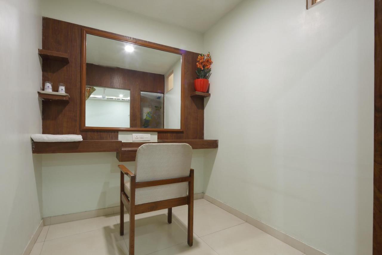 Hotel Good Night Ahmedabad Exterior photo