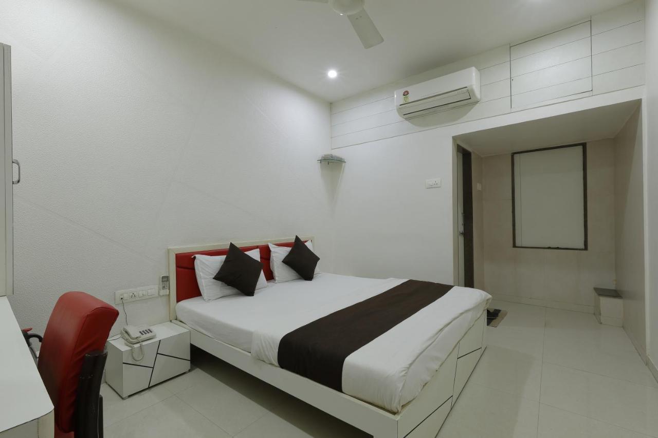Hotel Good Night Ahmedabad Exterior photo